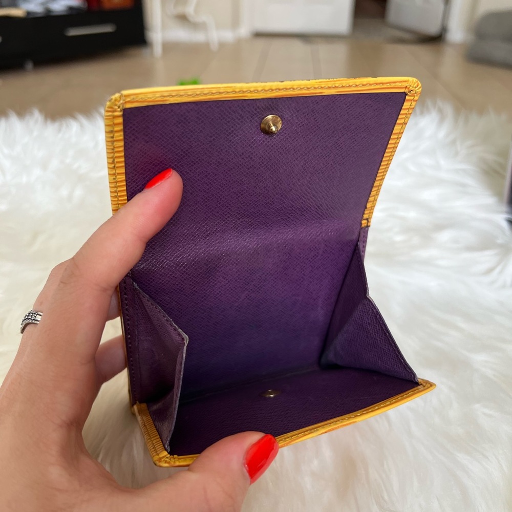 Louis Vuitton Yellow Wallet - Picture 5 of 16